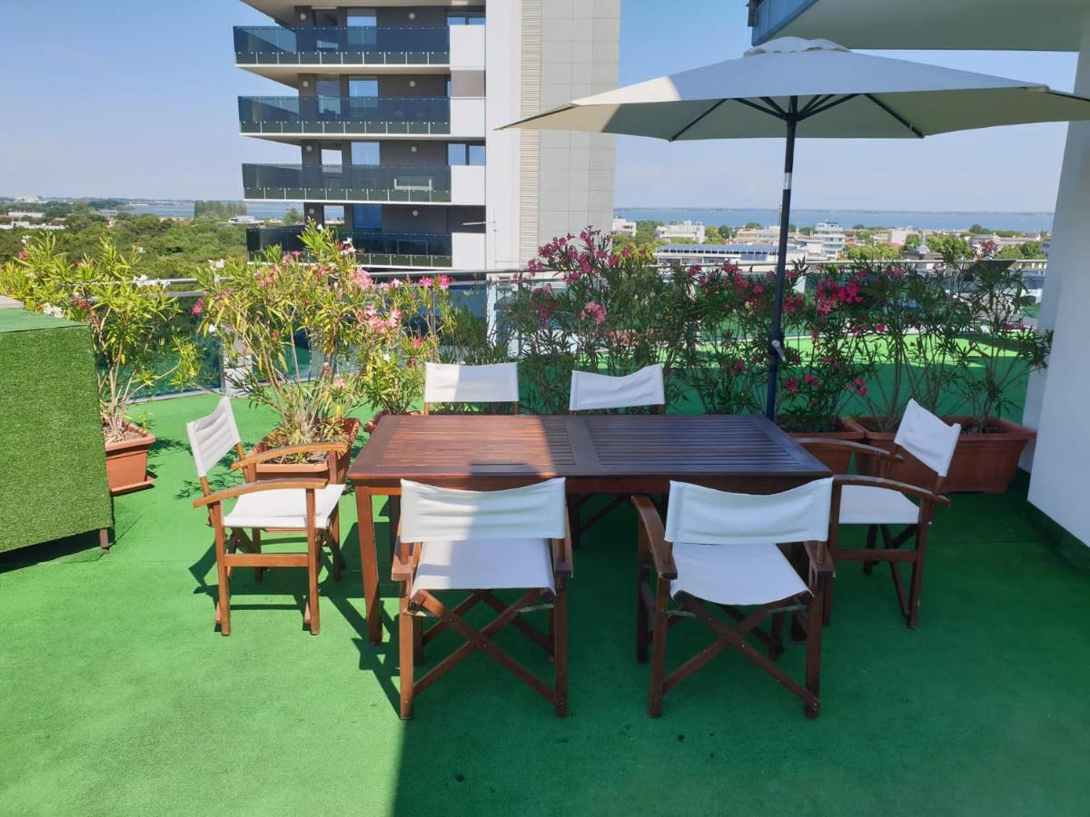 Hotel Cristallo Lignano Sabbiadoro Exterior foto